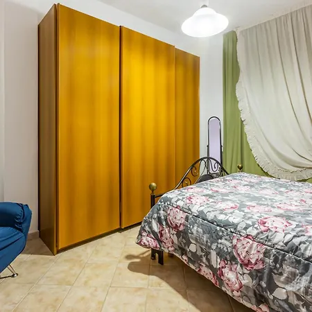 Guesthost - Cozy Near The Policlinico! Apartment *